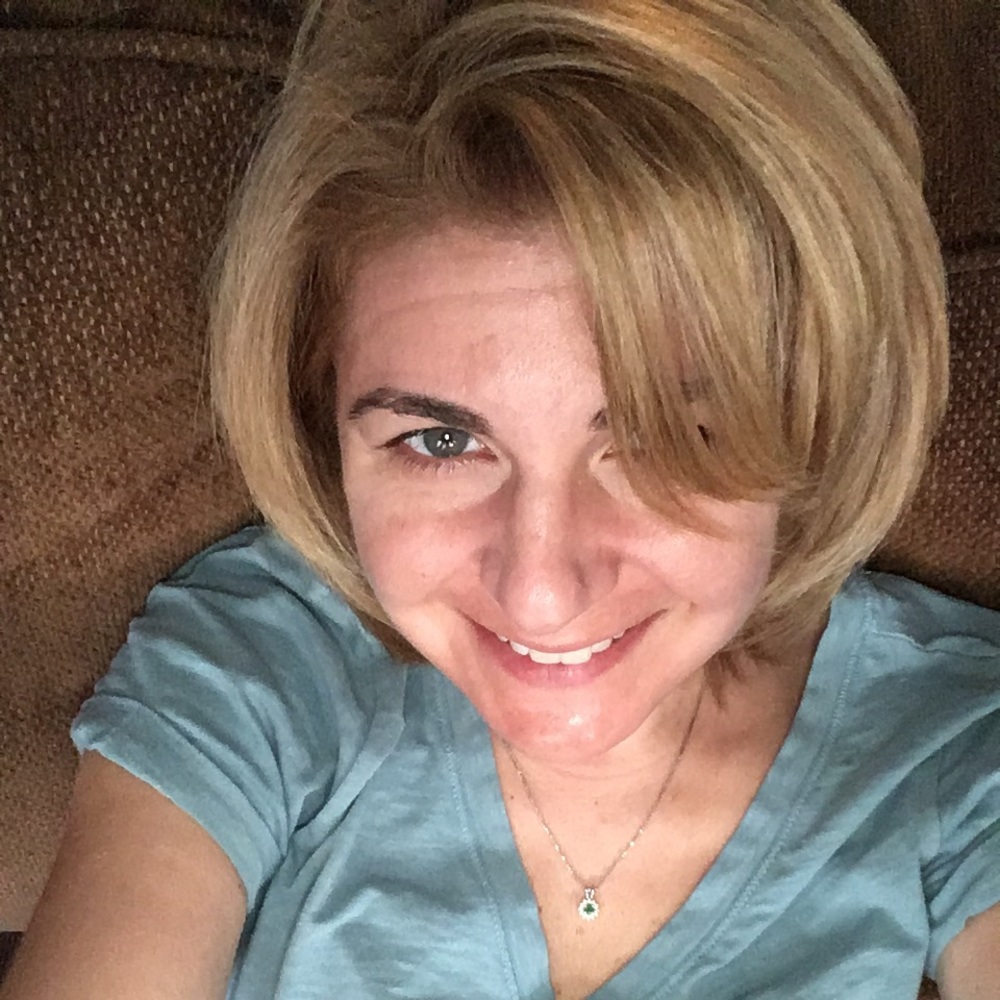 Meet your Posher, Carissa